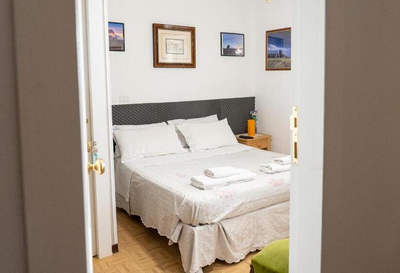 צימר Dolmen House