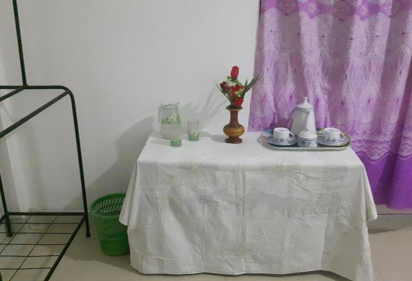 Aamiaismajoitus (B&B) Gamage Friendly Home