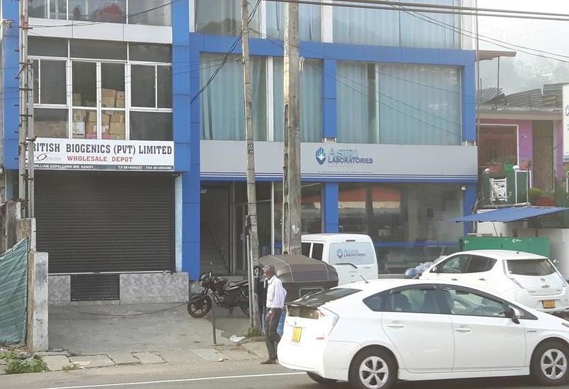 Aamiaismajoitus (B&B) Gamage Friendly Home