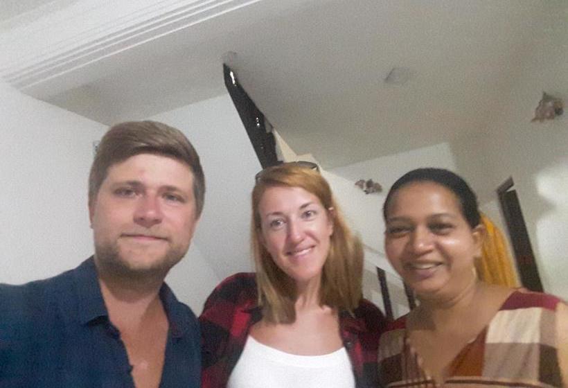 Aamiaismajoitus (B&B) Gamage Friendly Home