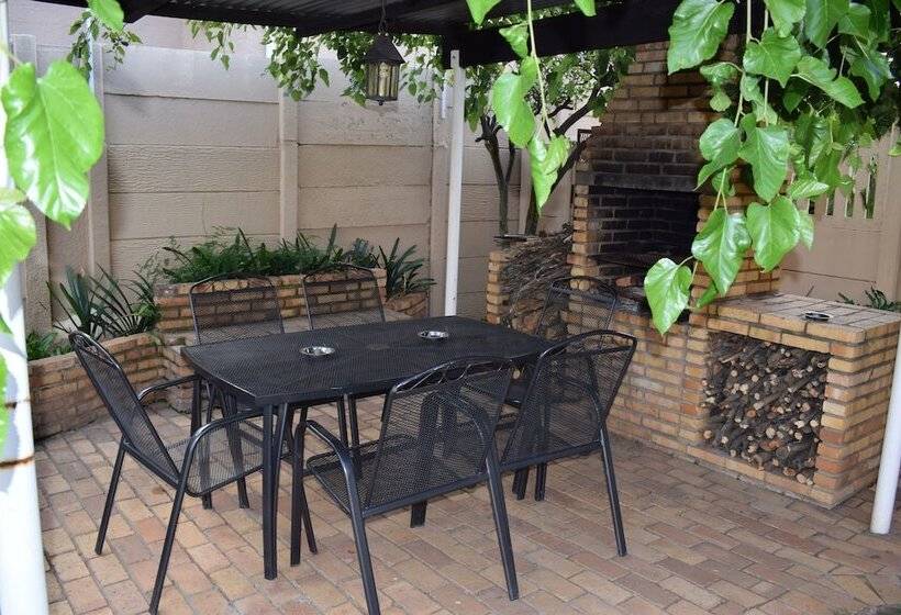 Bed and Breakfast Moye Guest House