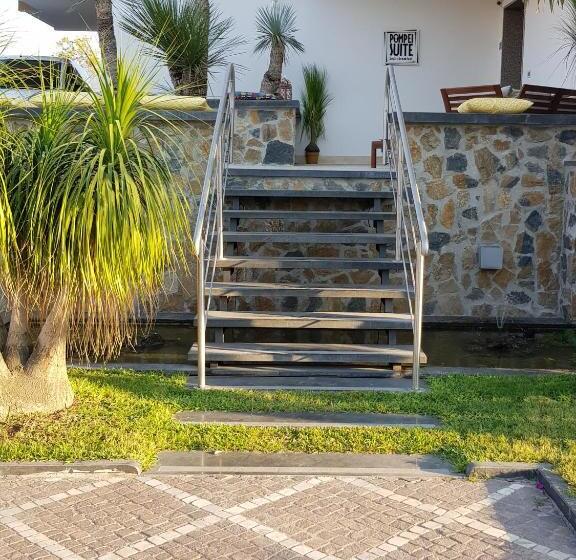 تختخواب و صبحانه Pompei Suite