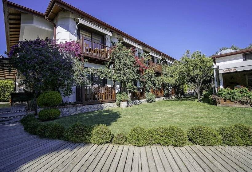 مبيت وإفطار Savana Butik Otel