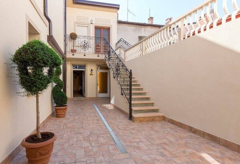 צימר Villa Cavour