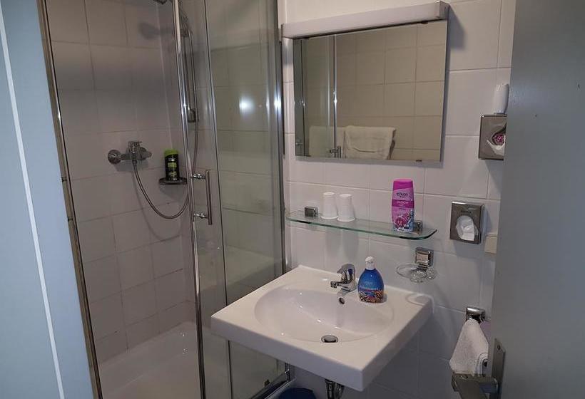 Отель Land Alte Schmiede