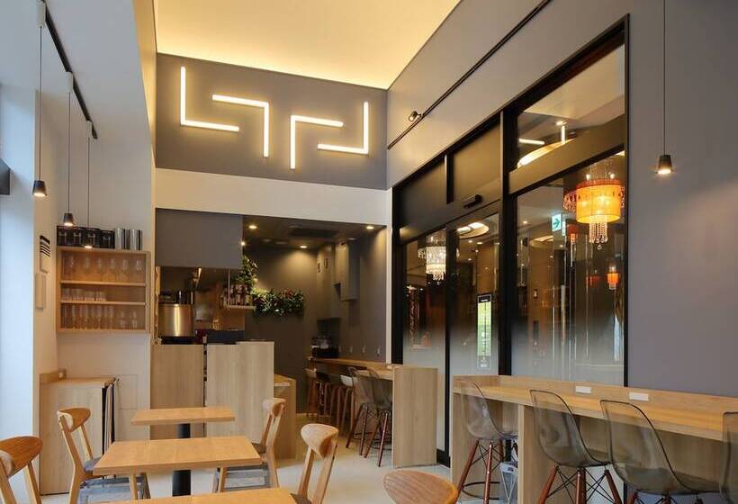 Apa Hotel Shin Osaka Ekiminami