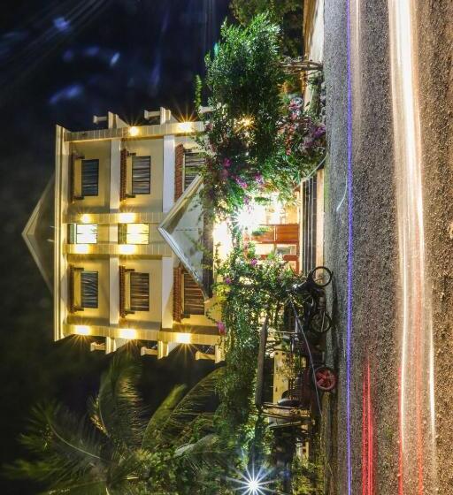 Отель Blue Diamond Hostel