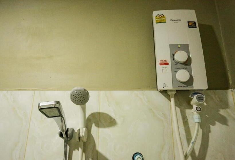 Отель Blue Diamond Hostel