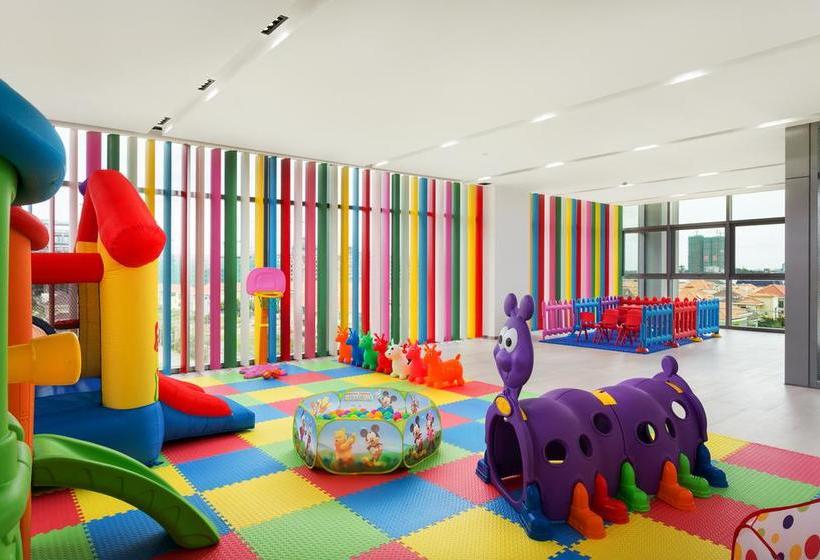 Отель Casa Meridian Residence