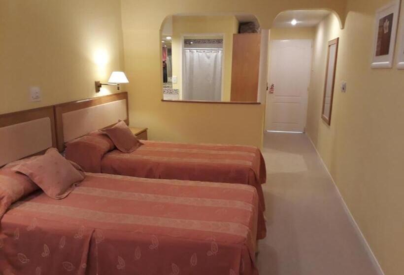 בית מלון כפרי Colonos