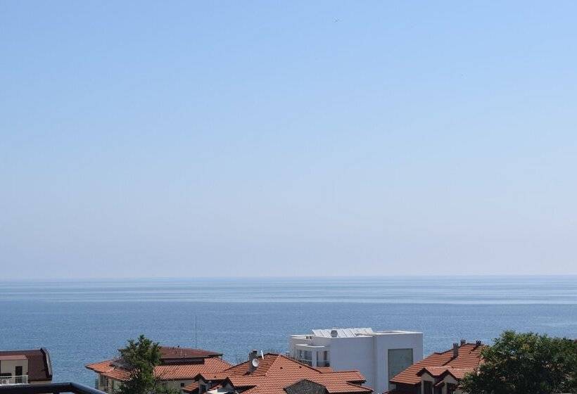 Отель Cristiani