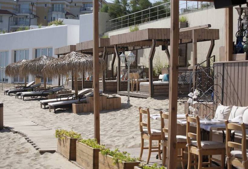 Отель Cristiani