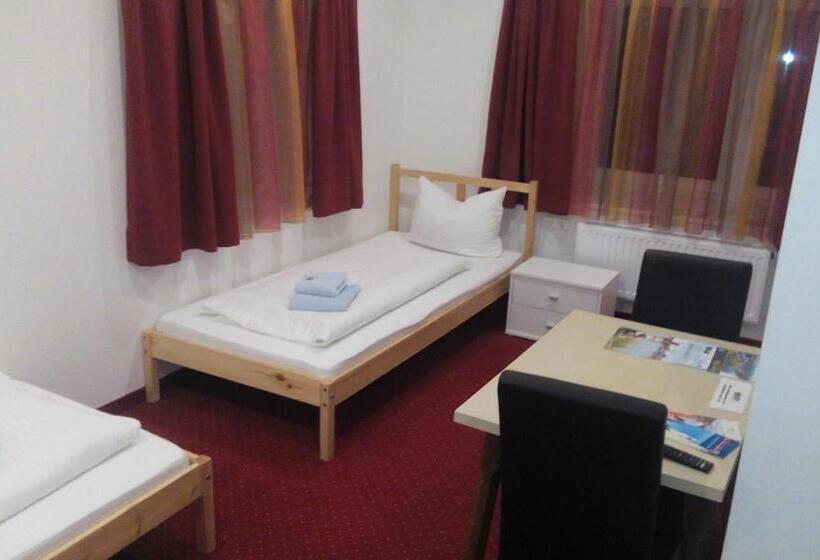 فندق Gasthof Zum Nibelungenbauer