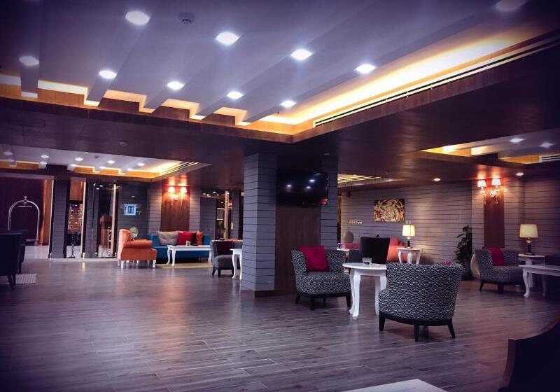 هتل Golden Bujari Alulaya