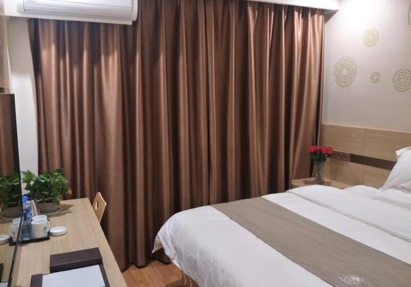 호텔 Greentree Inn Henan Shangqiu Liangyuan District Railway Station Express