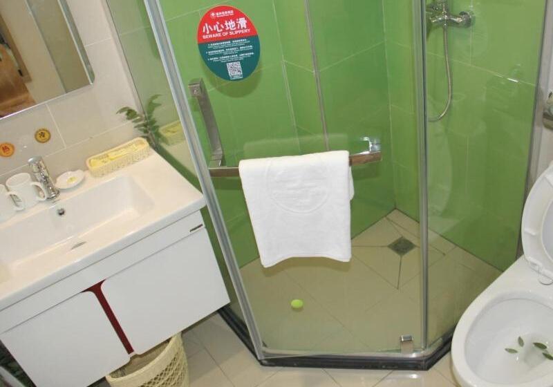 호텔 Greentree Inn Henan Shangqiu Liangyuan District Railway Station Express