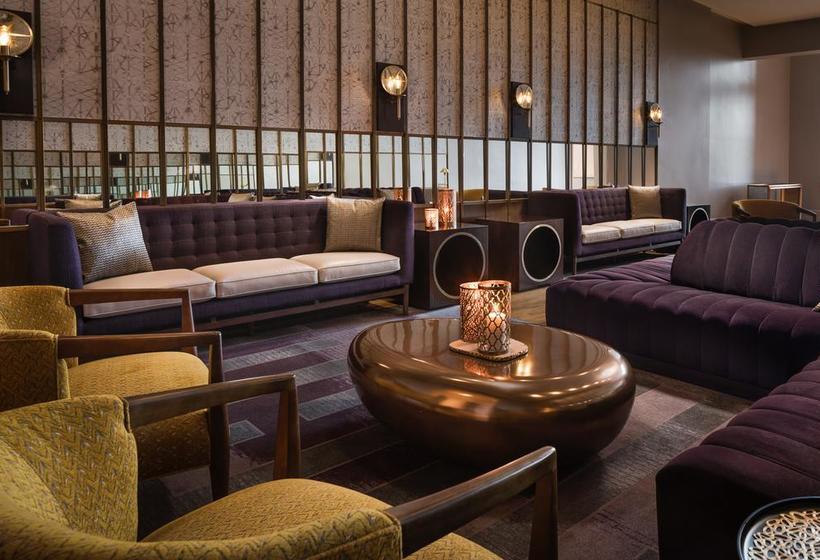 Отель The Richardson