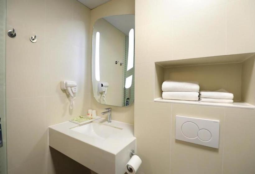 فندق Ibis Dujiangyan