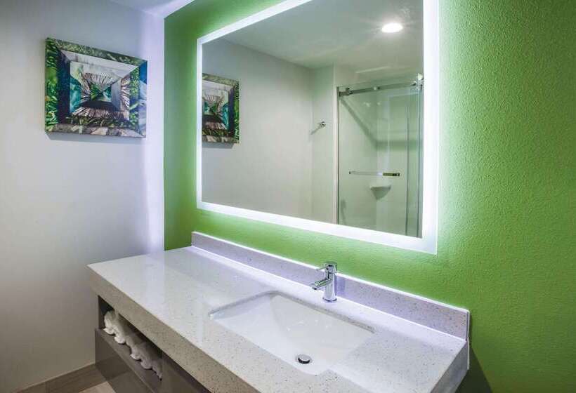 فندق La Quinta By Wyndham Owasso