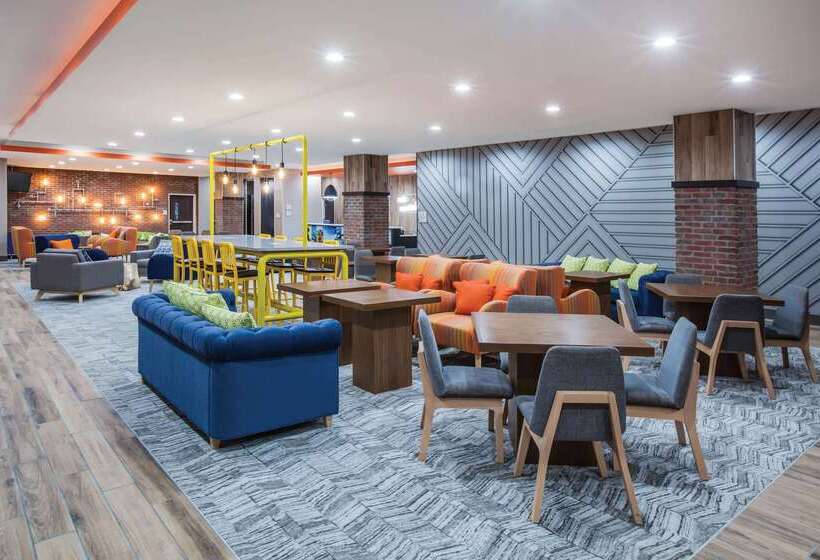 فندق La Quinta By Wyndham Owasso