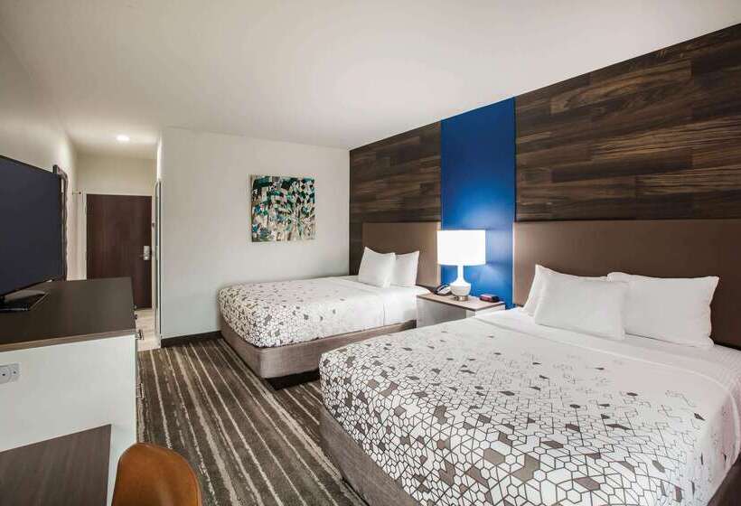 فندق La Quinta By Wyndham Owasso