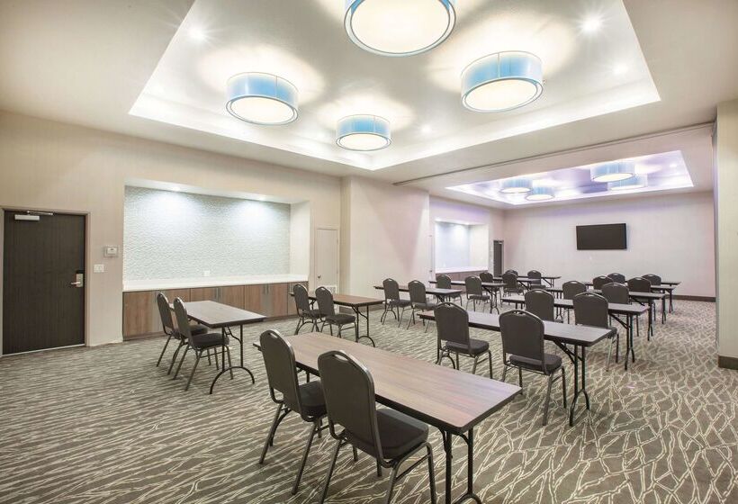 酒店 La Quinta By Wyndham San Marcos Outlet Mall