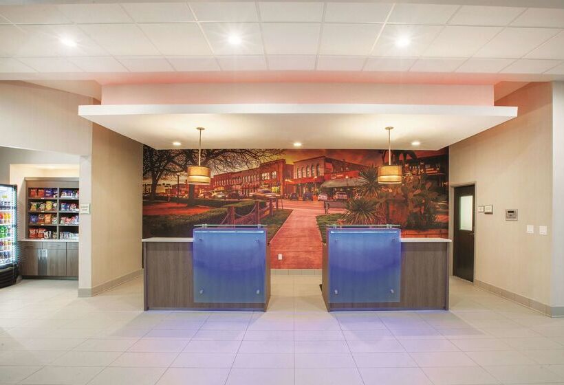 酒店 La Quinta By Wyndham San Marcos Outlet Mall