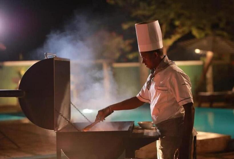 בית מלון כפרי Nilambara Lake View