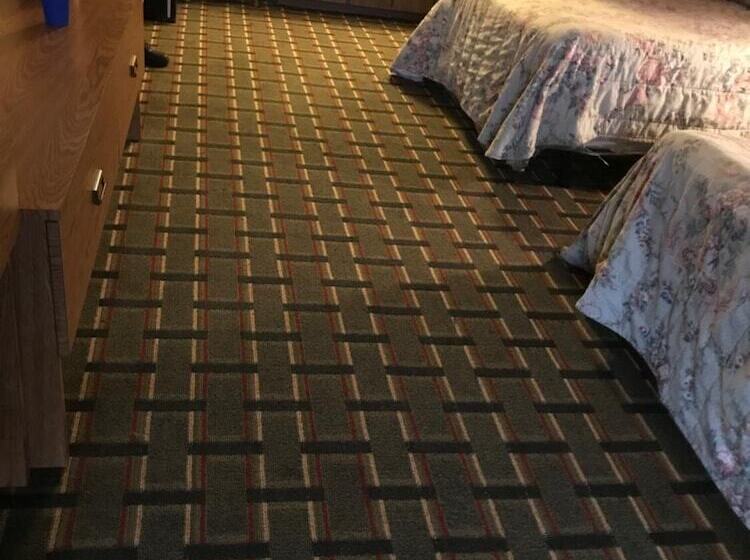 فندق Park N Stay Inn