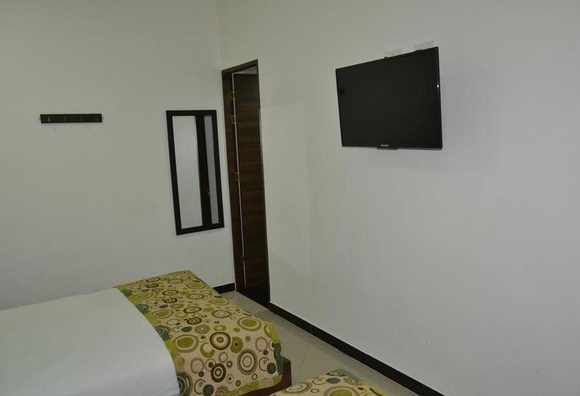 酒店 Punto Dos Suites