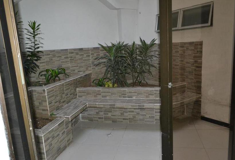 هتل Punto Dos Suites