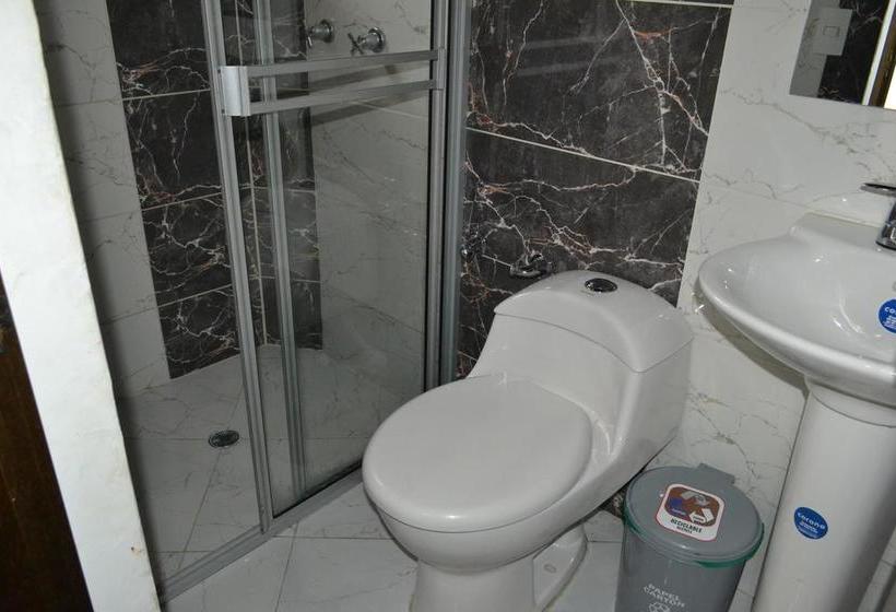 酒店 Punto Dos Suites