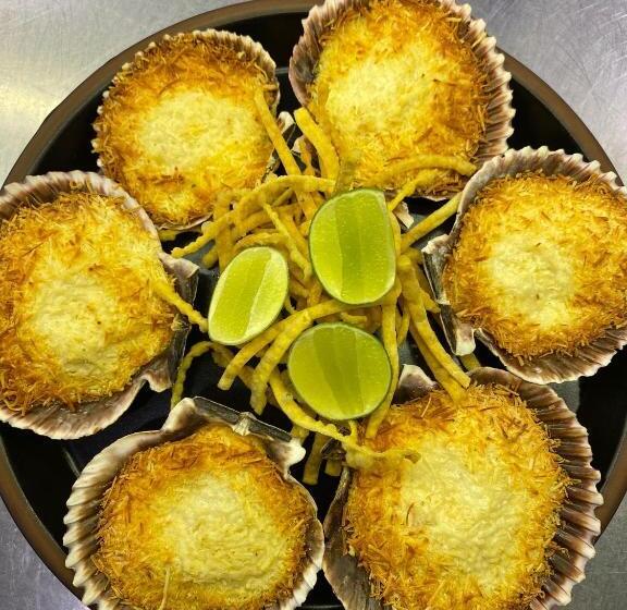 Quindeloma Art Hotel And Gallery