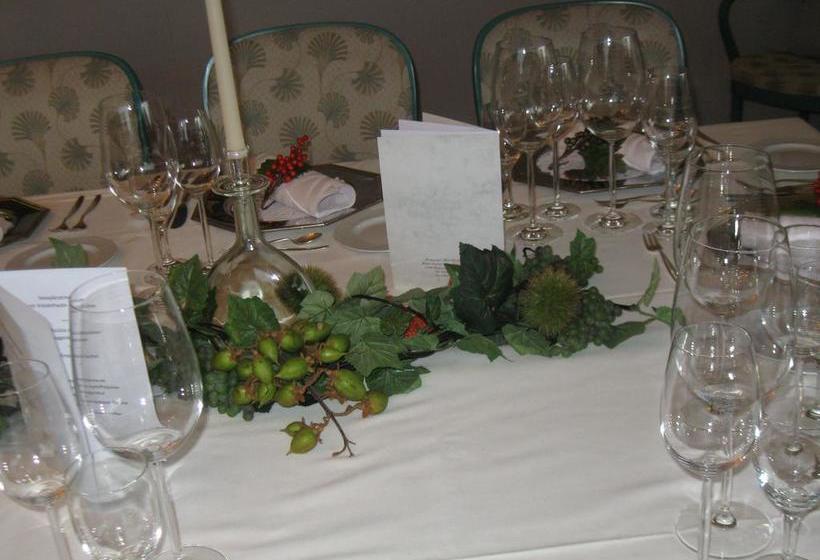 Отель Restaurant Lindenhof