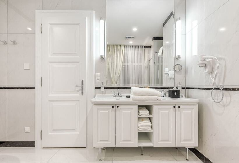 בית מלון כפרי Royal Palace