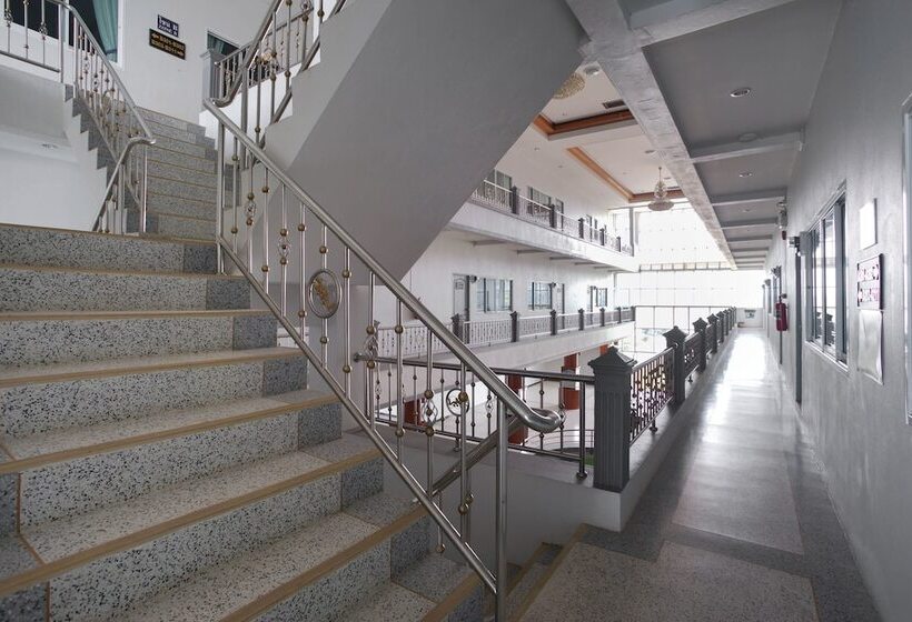 ホテル Sakthong Grand