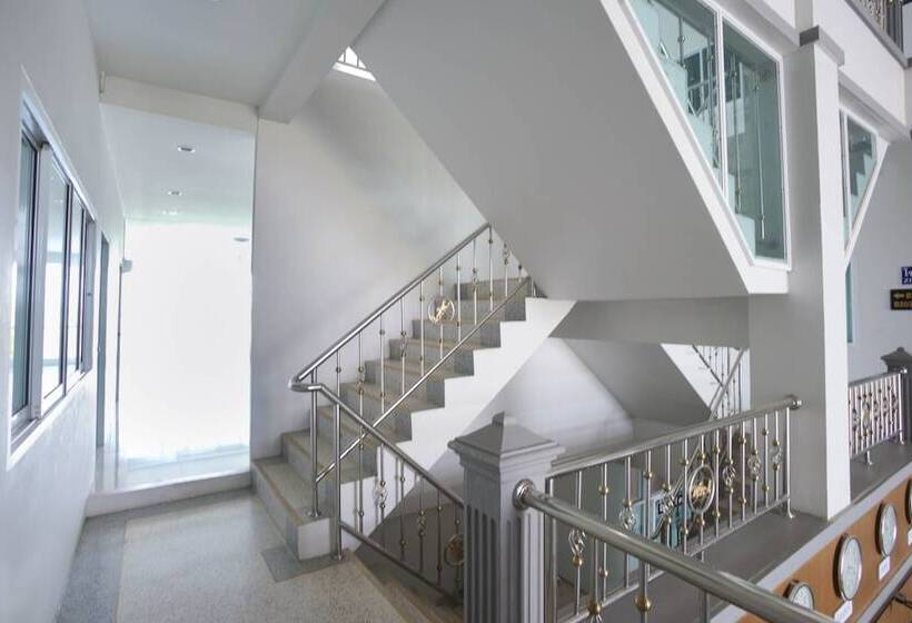 ホテル Sakthong Grand