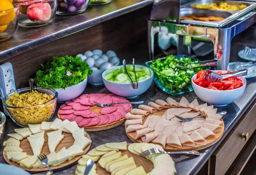 בית מלון כפרי Sno Inn Kazbegi