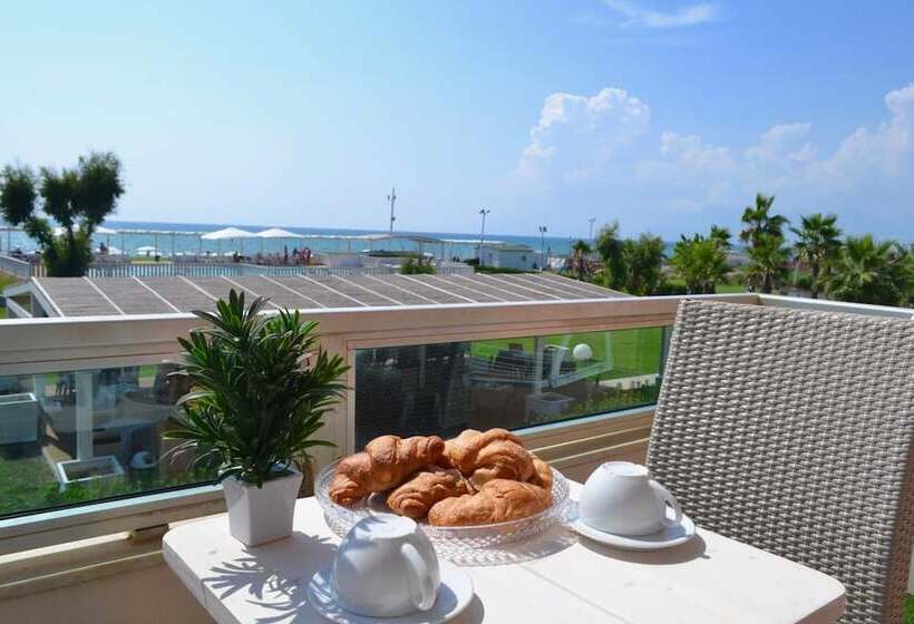 هتل Sunrise Accessible Resort