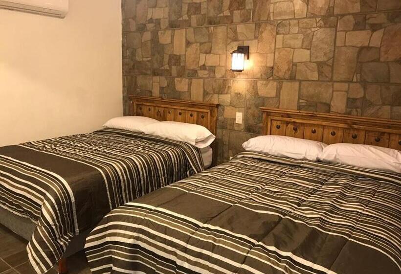 ホテル Venados Inn