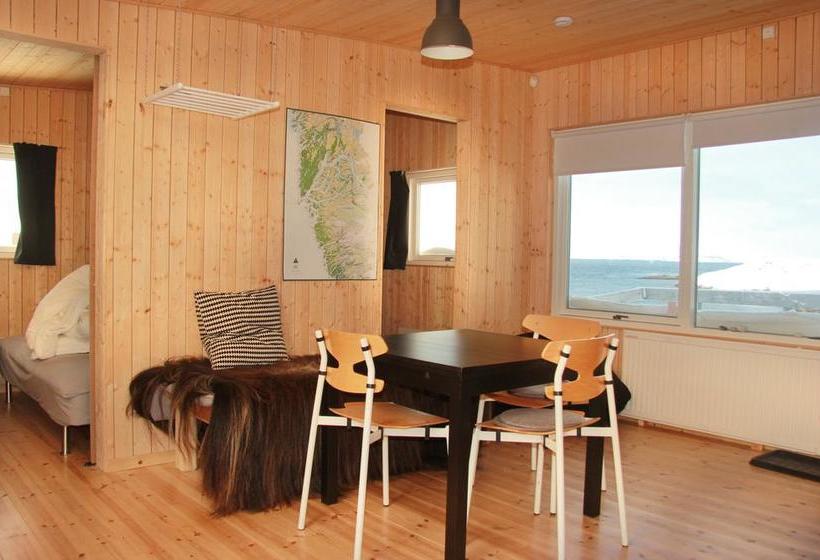 Inuk Hostels