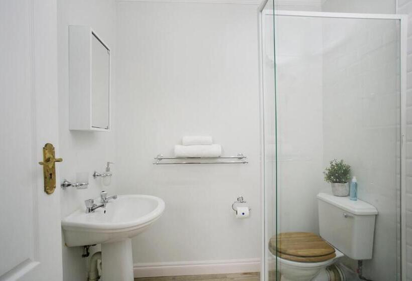 Ocean Hideaway Bed And Breakfast