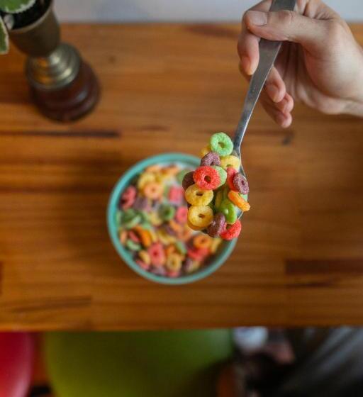 Pura Vida Mae Hostel