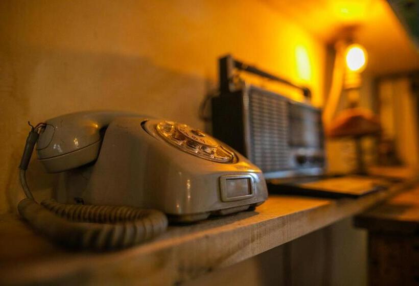 Pura Vida Mae Hostel