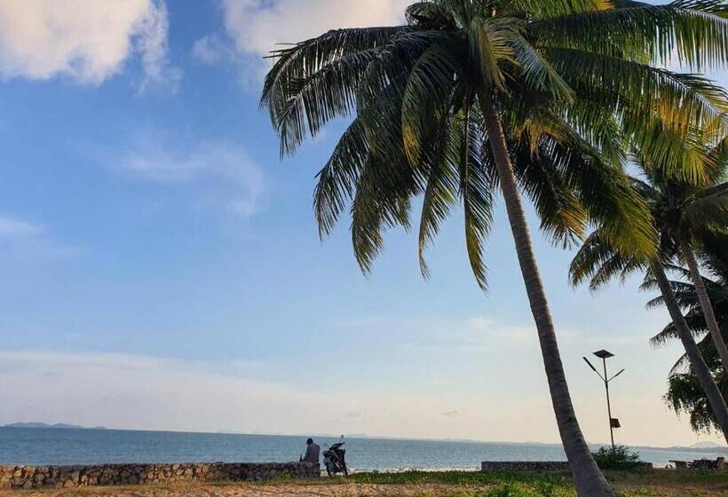 אתר נופש Haad Somboon House