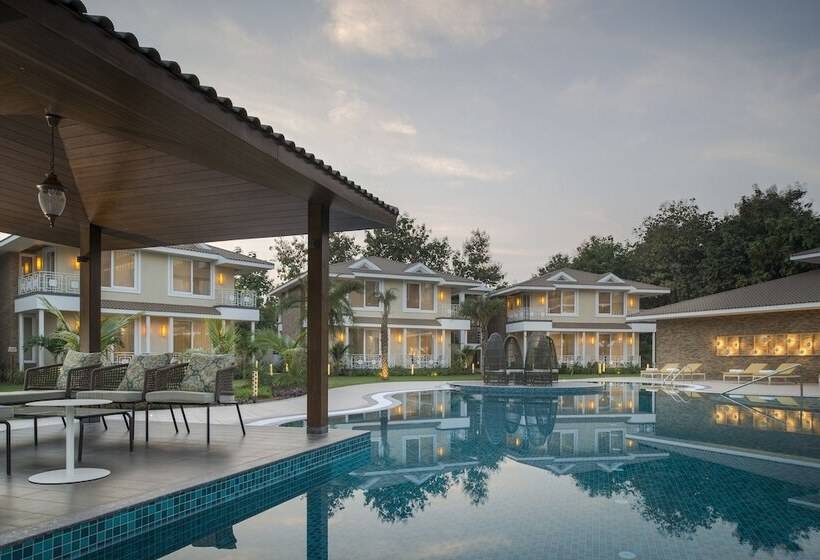 منتجع Kabir Hotel & Spa