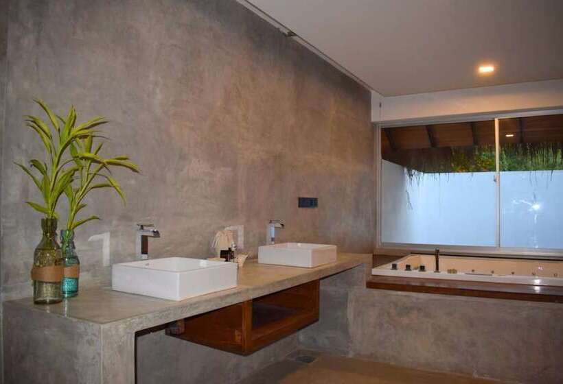 Курорт Margosa Bay