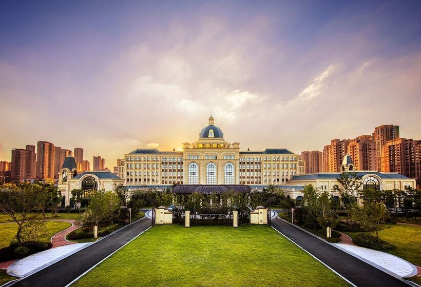 The Qube Hotel Nanchang East