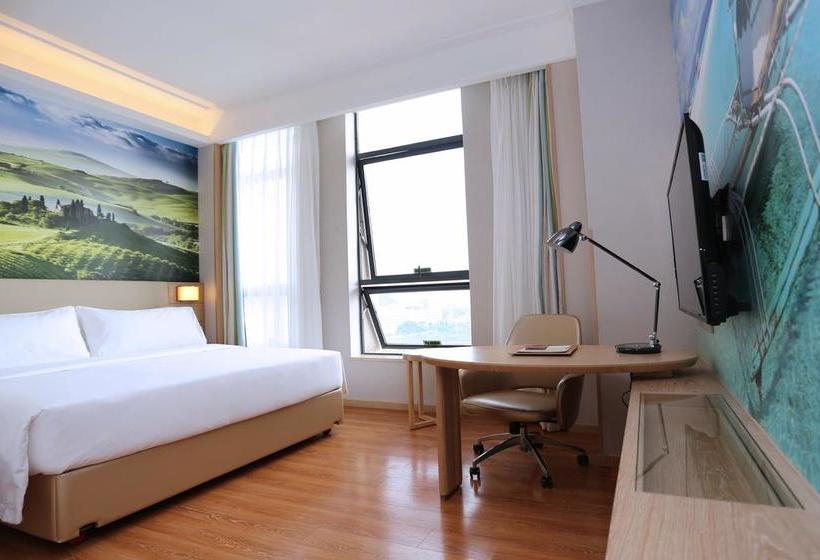 Vienna Best Sleep International Hotel （shenzhen New Airport Branch）