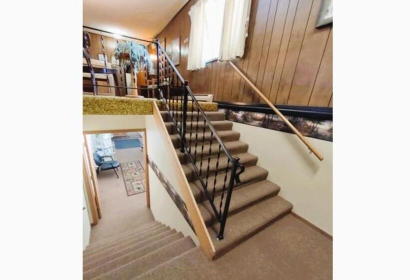 فندق على الطريق Love Hotels Voyageur At International Falls Mn